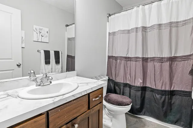 $525,000 | 23846 Marmon Street Northeast, Bethel, MN 55005