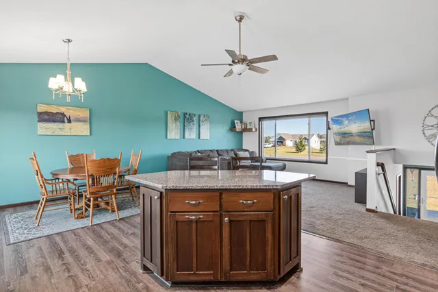 $525,000 | 23846 Marmon Street Northeast, Bethel, MN 55005