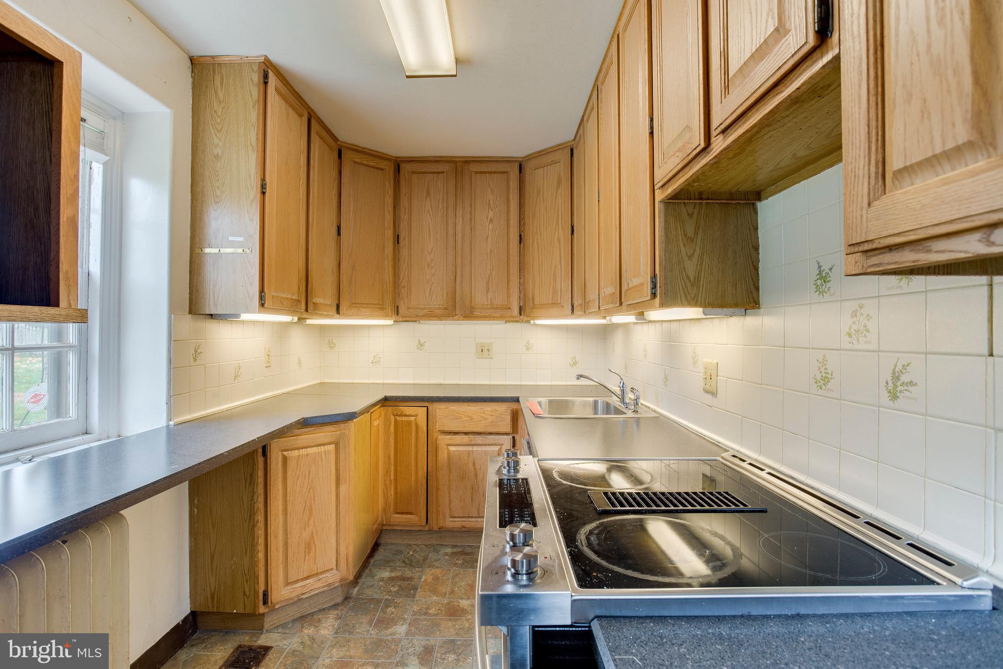 307 Wendover Road Baltimore, MD 21212 - Photo 8 of 16 Gallery Image 8