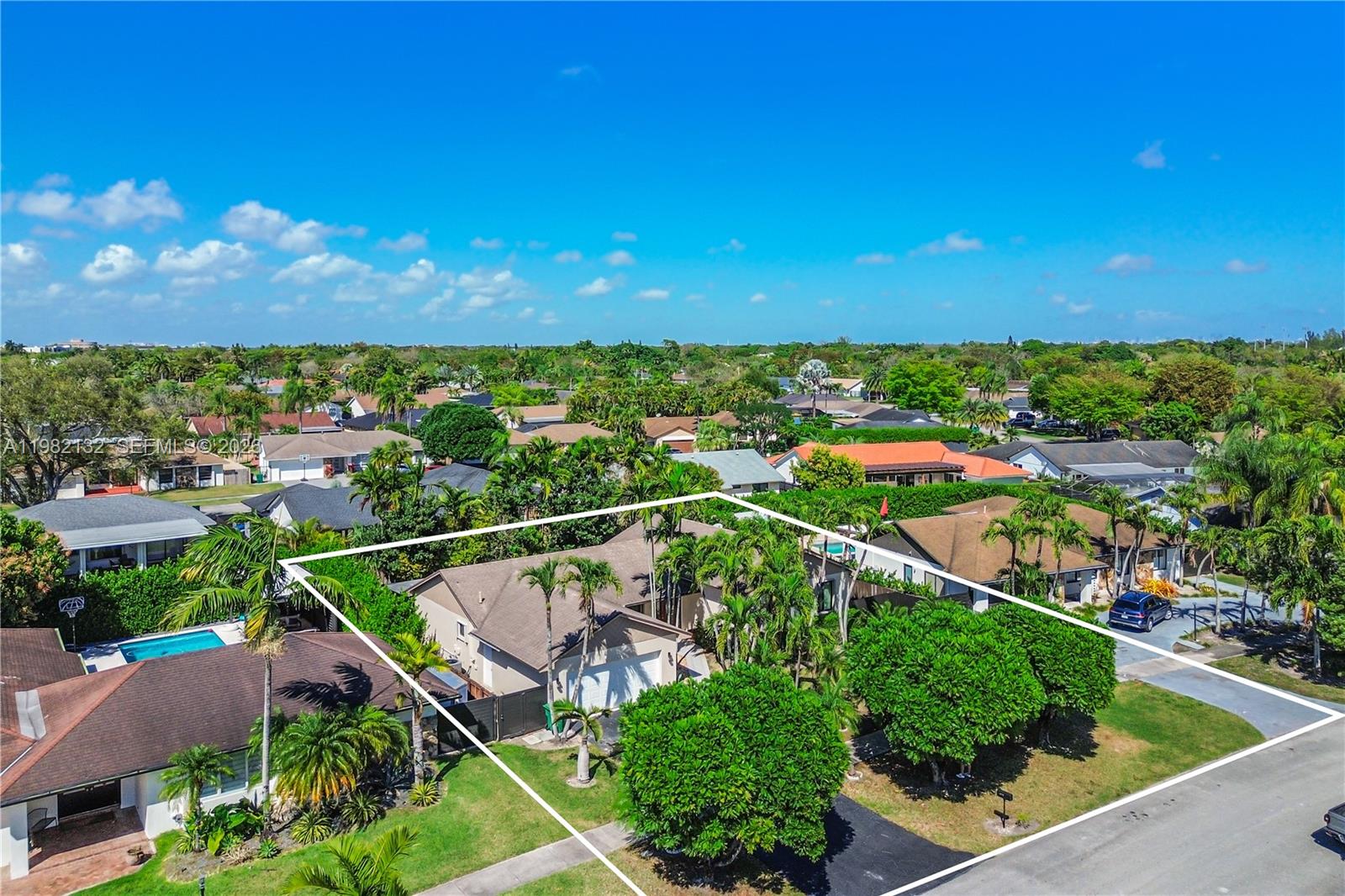 11541 Southwest 100th Street Miami, FL 33176 - Photo 41 of 51 a view of a city