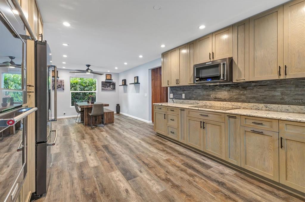 2308 Shadow Oaks Road Sarasota, FL 34240 - Photo 17 of 84