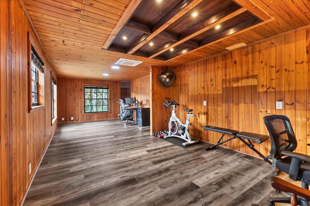 2308 Shadow Oaks Road Sarasota, FL 34240 - Photo 20 of 84