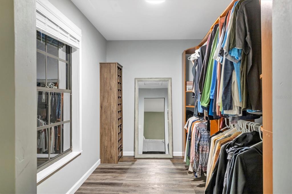 2308 Shadow Oaks Road Sarasota, FL 34240 - Photo 47 of 84