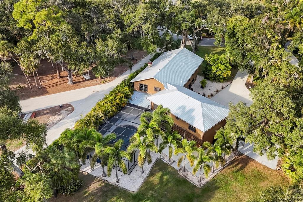 2308 Shadow Oaks Road Sarasota, FL 34240 - Photo 60 of 84