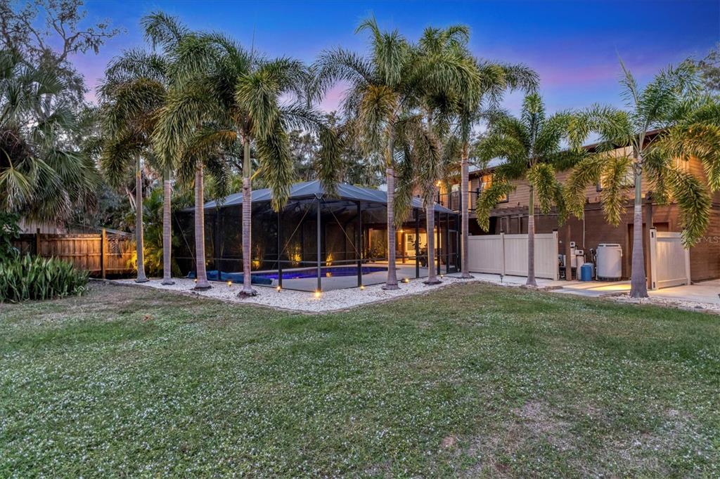 2308 Shadow Oaks Road Sarasota, FL 34240 - Photo 80 of 84