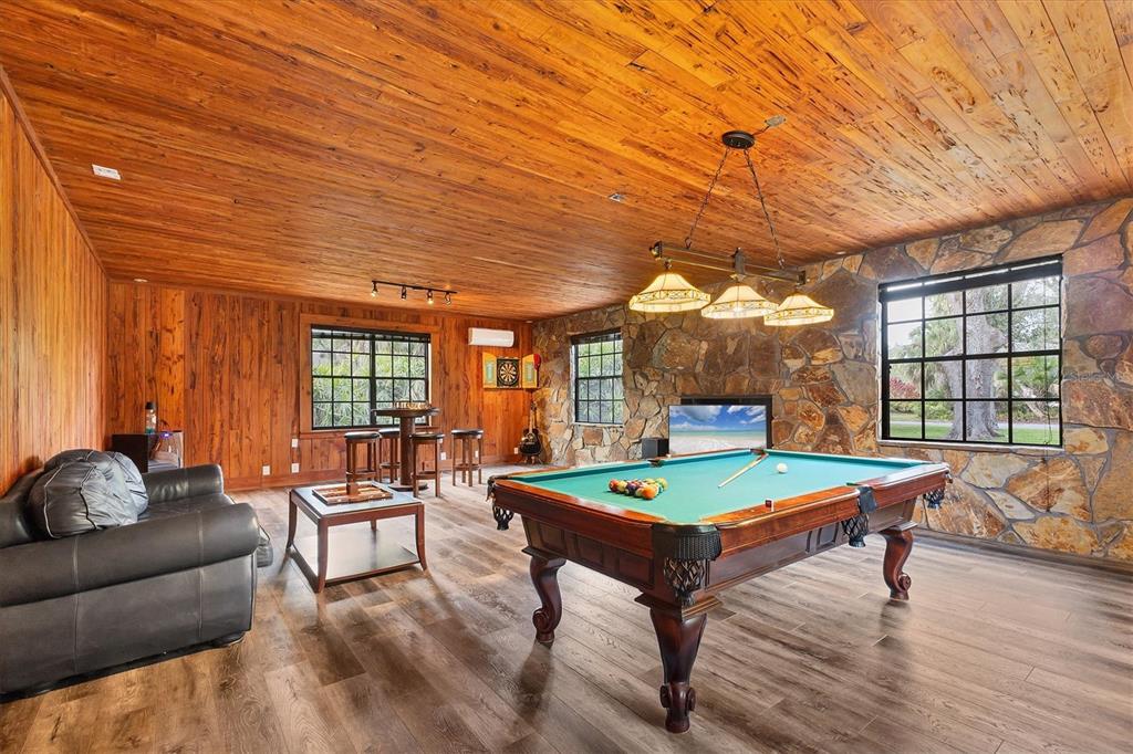 2308 Shadow Oaks Road Sarasota, FL 34240 - Photo 10 of 84