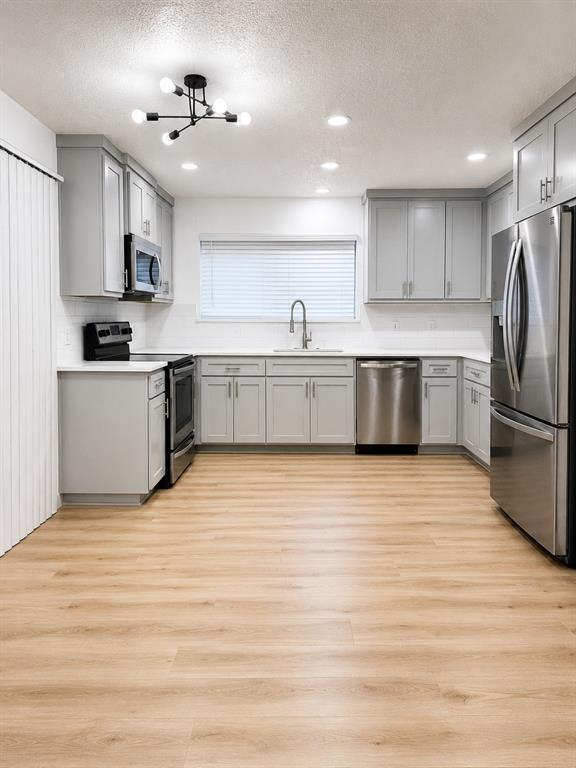 4413 Menzer Road Fort Worth, TX 76103 - Photo 2 of 14