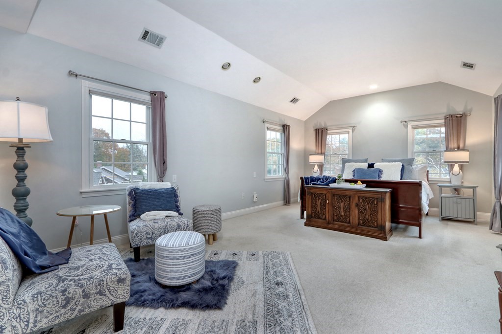 76 Gloucester Road Westwood, MA 02090 - Photo 18 of 35 Gallery Image 18