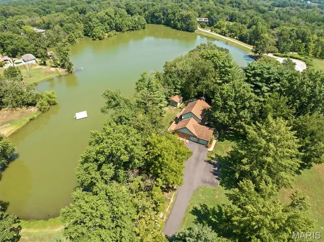 $490,000 | 27 Talon Drive, Millstadt, IL 62260