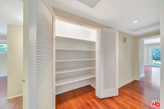 a view of a backyard with plants