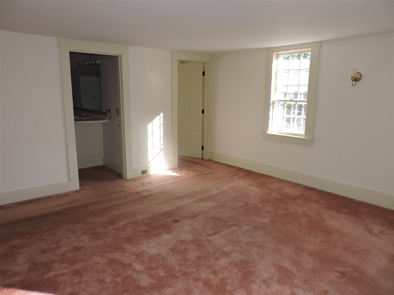 1050 Murray Hill Road Hill, NH 03243 - Photo 23 of 36 Gallery Image 23