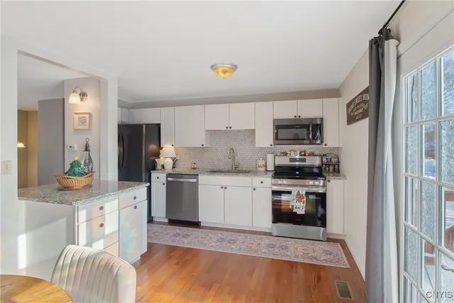 $239,900 | 117 Finwood Drive, Van Buren, NY 13027