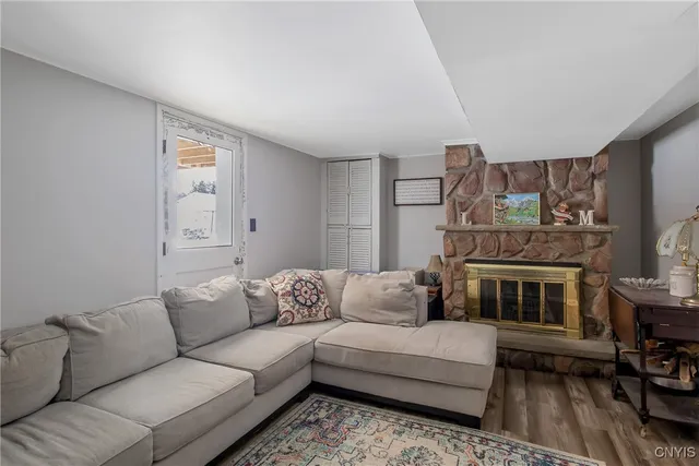 $239,900 | 117 Finwood Drive, Van Buren, NY 13027