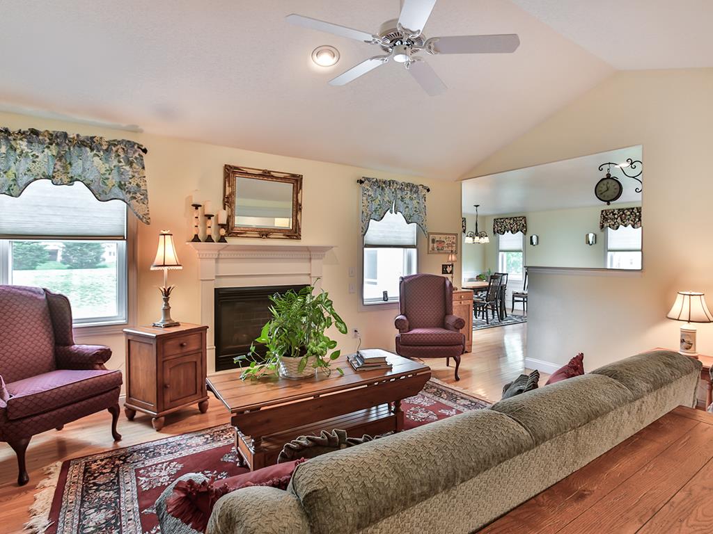 8 Summerfield Way Amherst, NH 03031 - Photo 11 of 37