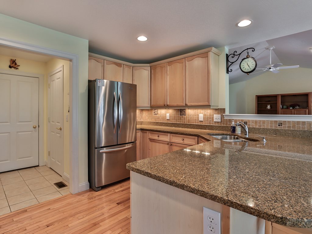 8 Summerfield Way Amherst, NH 03031 - Photo 16 of 37