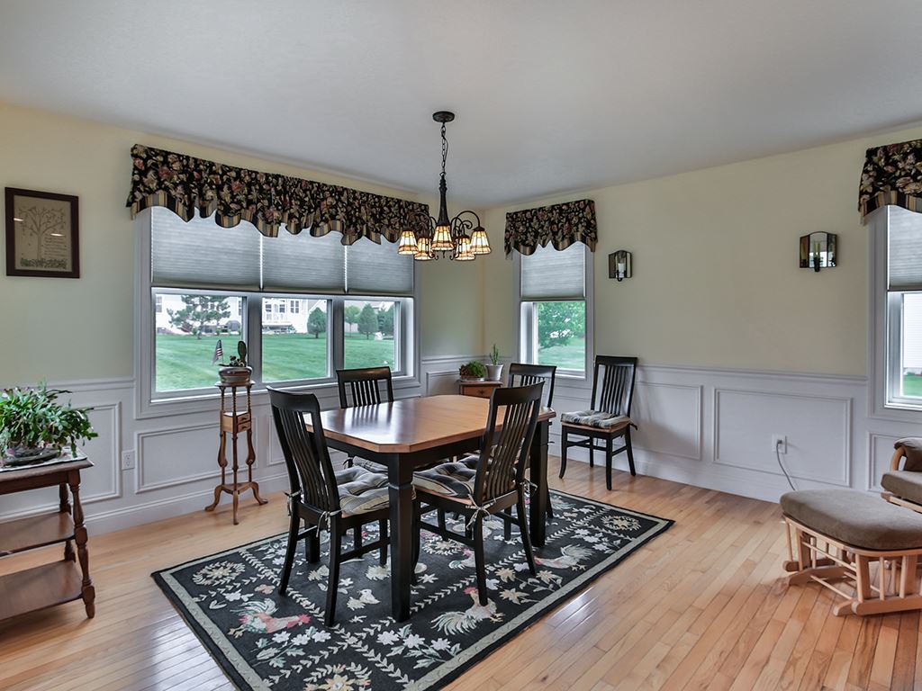 8 Summerfield Way Amherst, NH 03031 - Photo 20 of 37