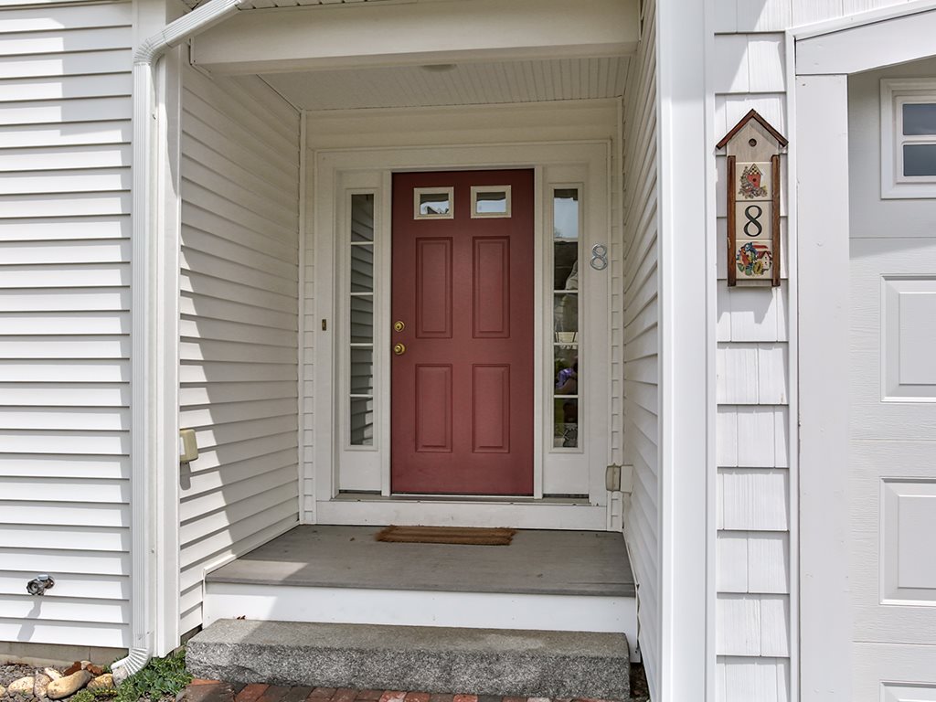 8 Summerfield Way Amherst, NH 03031 - Photo 4 of 37
