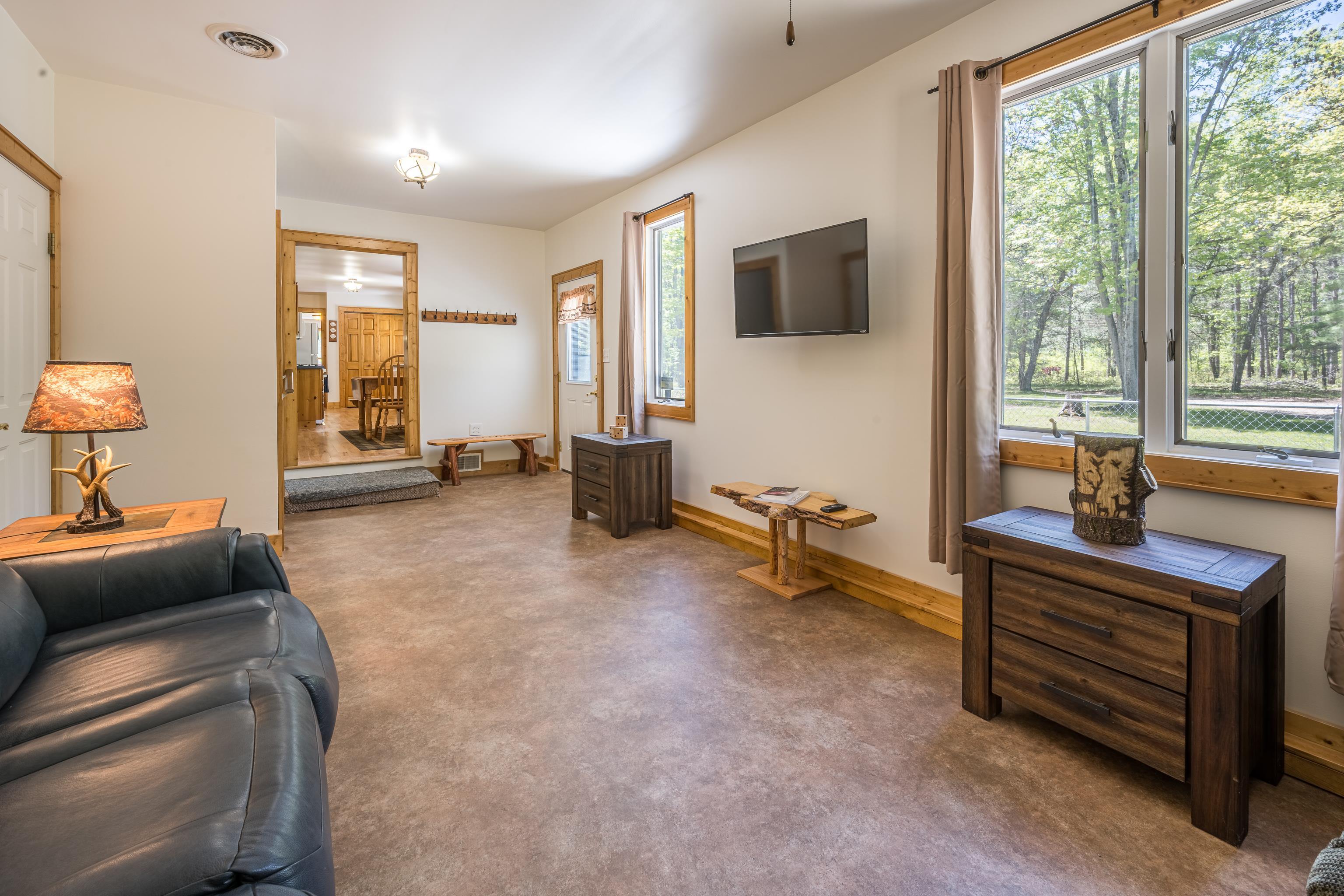 240 Hilts Road Gladwin, MI 48624 - Photo 5 of 97