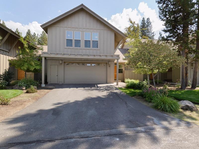 57100 Evergreen Loop Sunriver, OR 97707 - Photo 1 of 24 Primary Photo