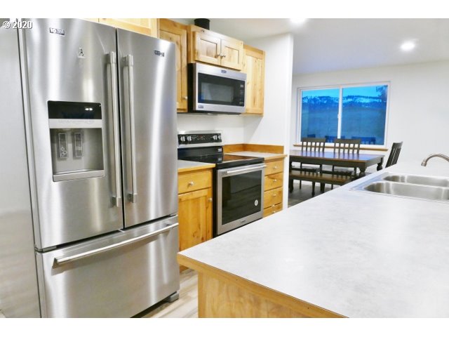 71406 Palmer Junction Road Elgin, OR 97827 - Photo 5 of 28 Gallery Image 5