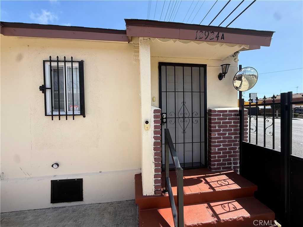 12924 Prairie Avenue, Unit A Hawthorne, CA 90250 - Photo 3 of 17