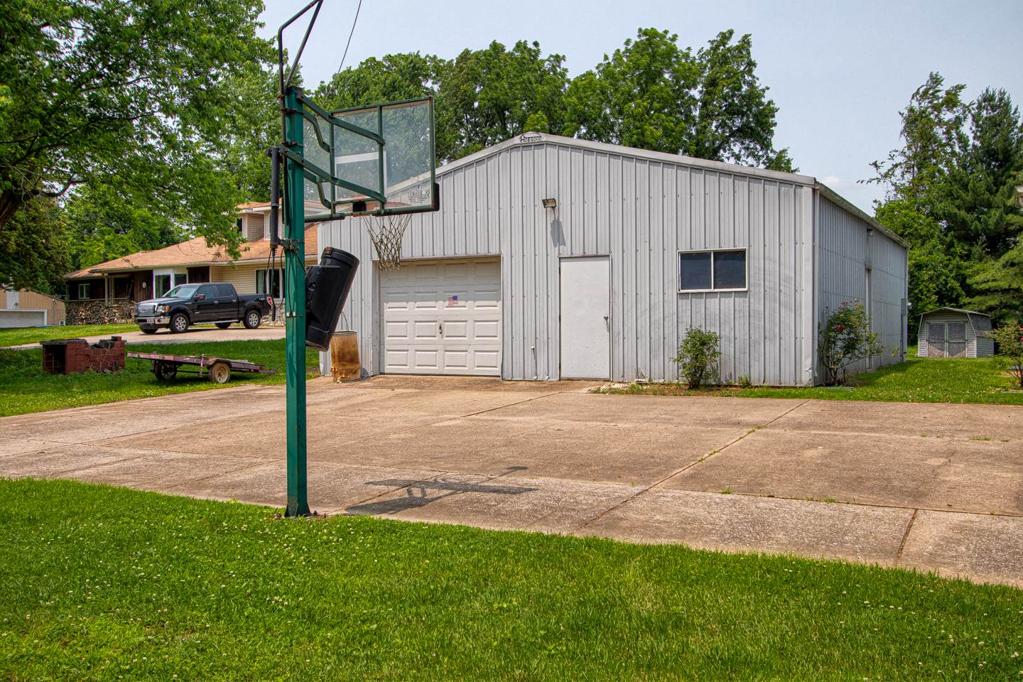 8302 Spry Road Evansville, IN 47715 - Photo 8 of 36 Gallery Image 8