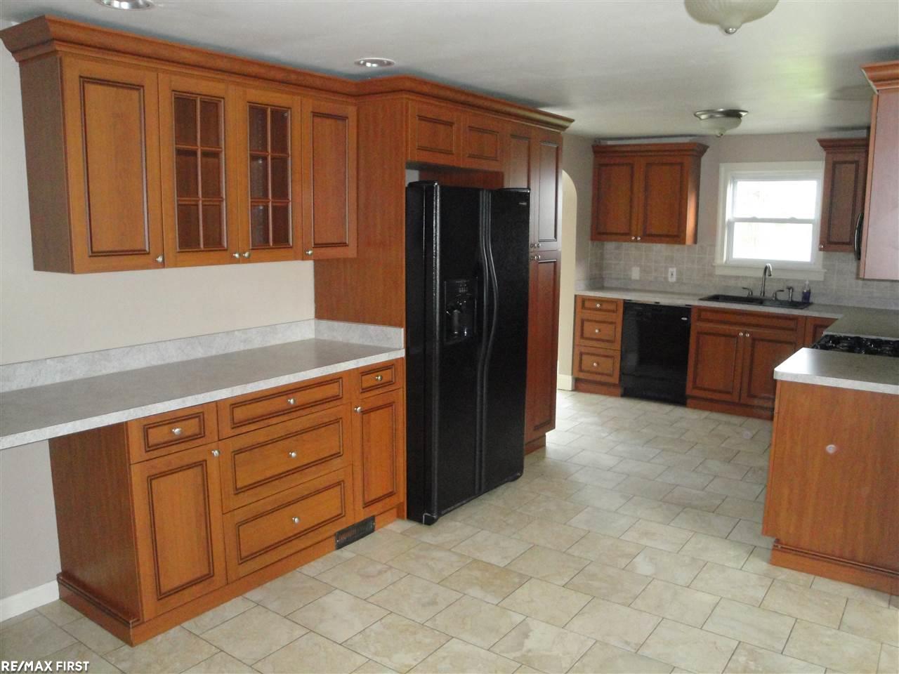 13935 Hough Road Allenton, MI 48002 - Photo 3 of 27 31355412-2.JPG