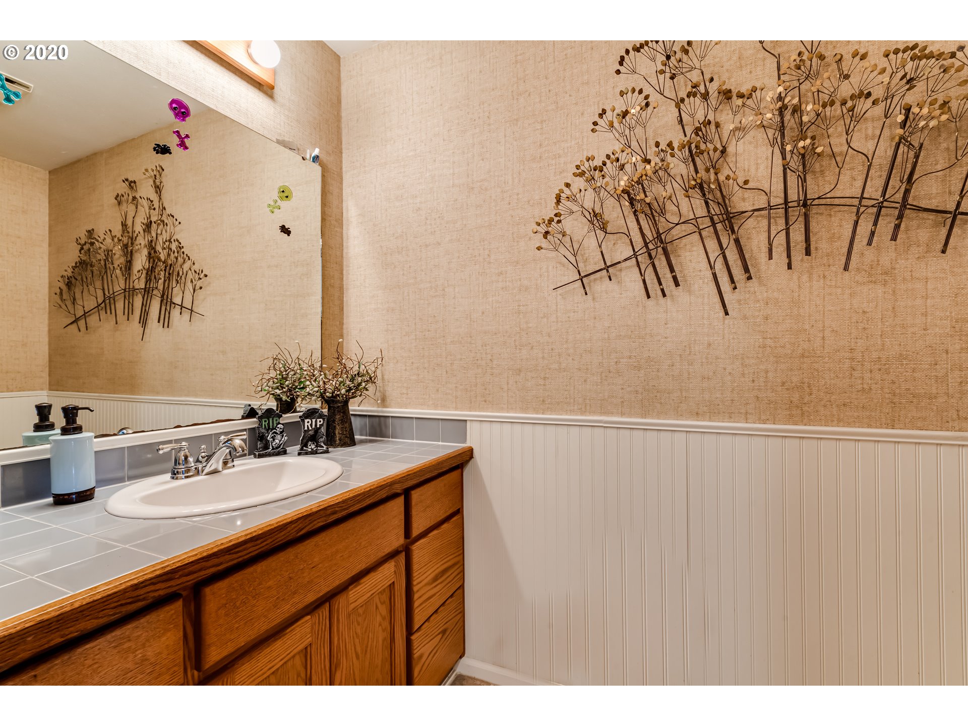 388 68th Street Springfield, OR 97478 - Photo 14 of 25