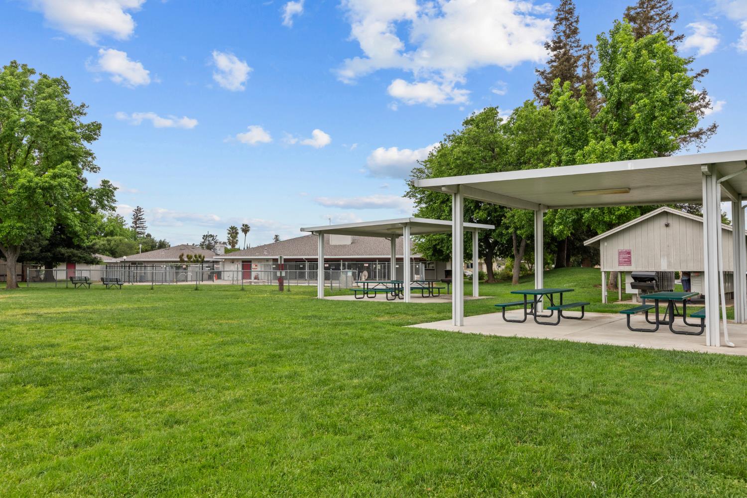 3950 Mack Road, Unit 70 Sacramento, CA 95823 - Photo 33 of 38