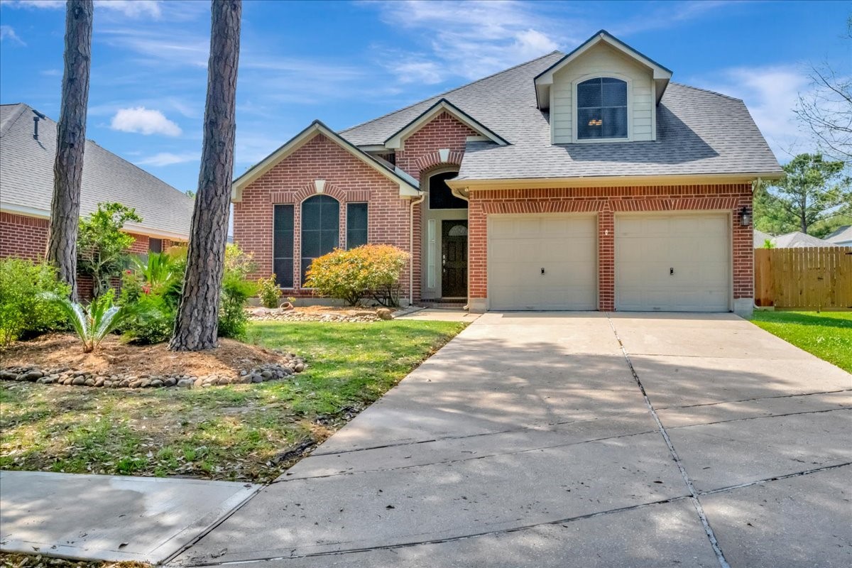 14010 Hazel Ridge Court Houston, TX 77062 - Photo 38 of 38 Gorgeous curb appeal! Recent sidewalks. Ready for new owners!