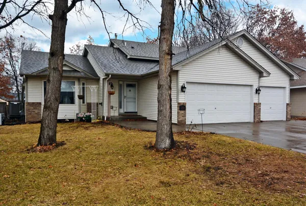 $390,000 | 2813 232nd Lane Northwest, St. Francis, MN 55070