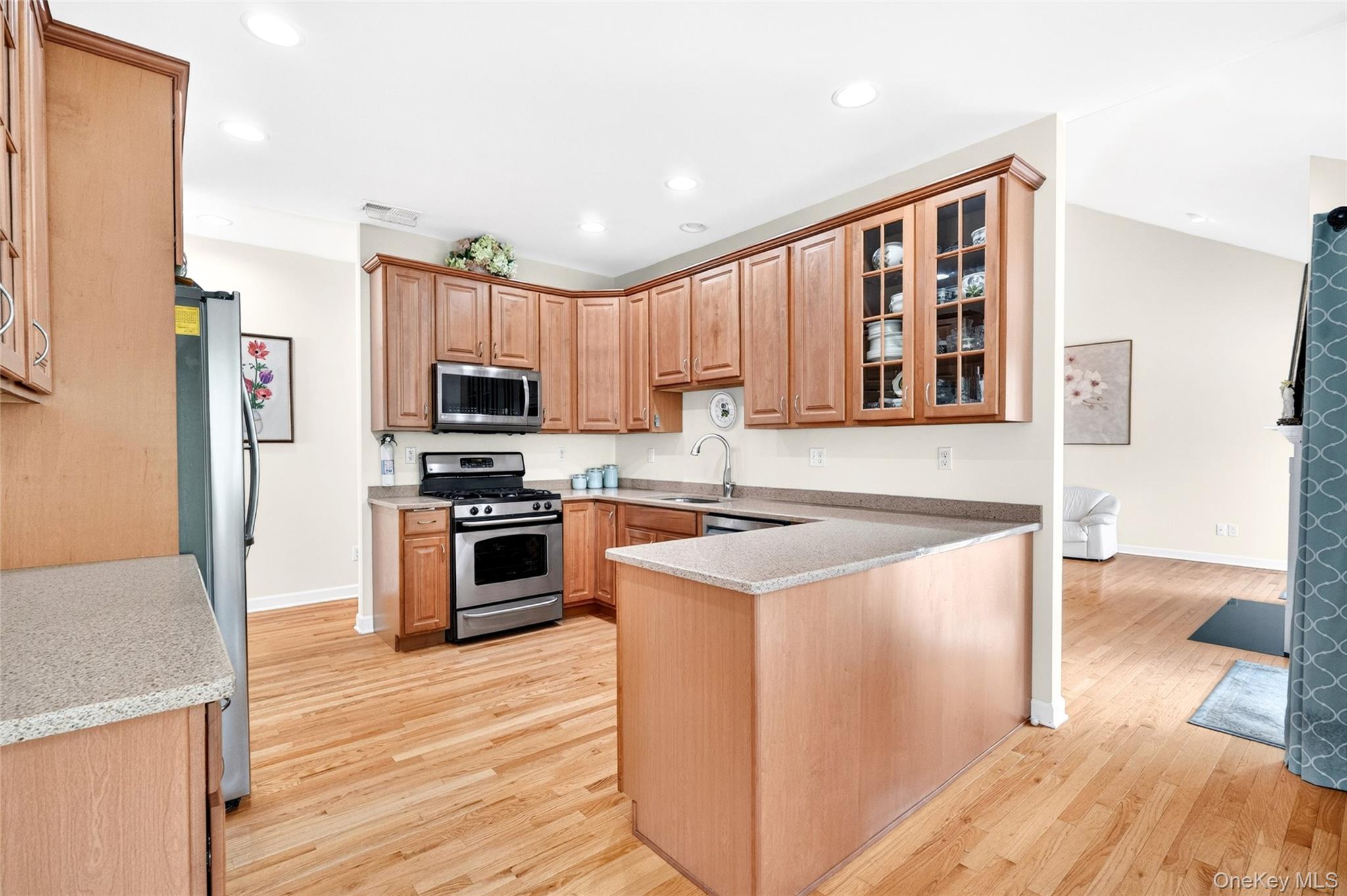 19 Ash Road Wappingers Falls, NY 12590 - Photo 4 of 50
