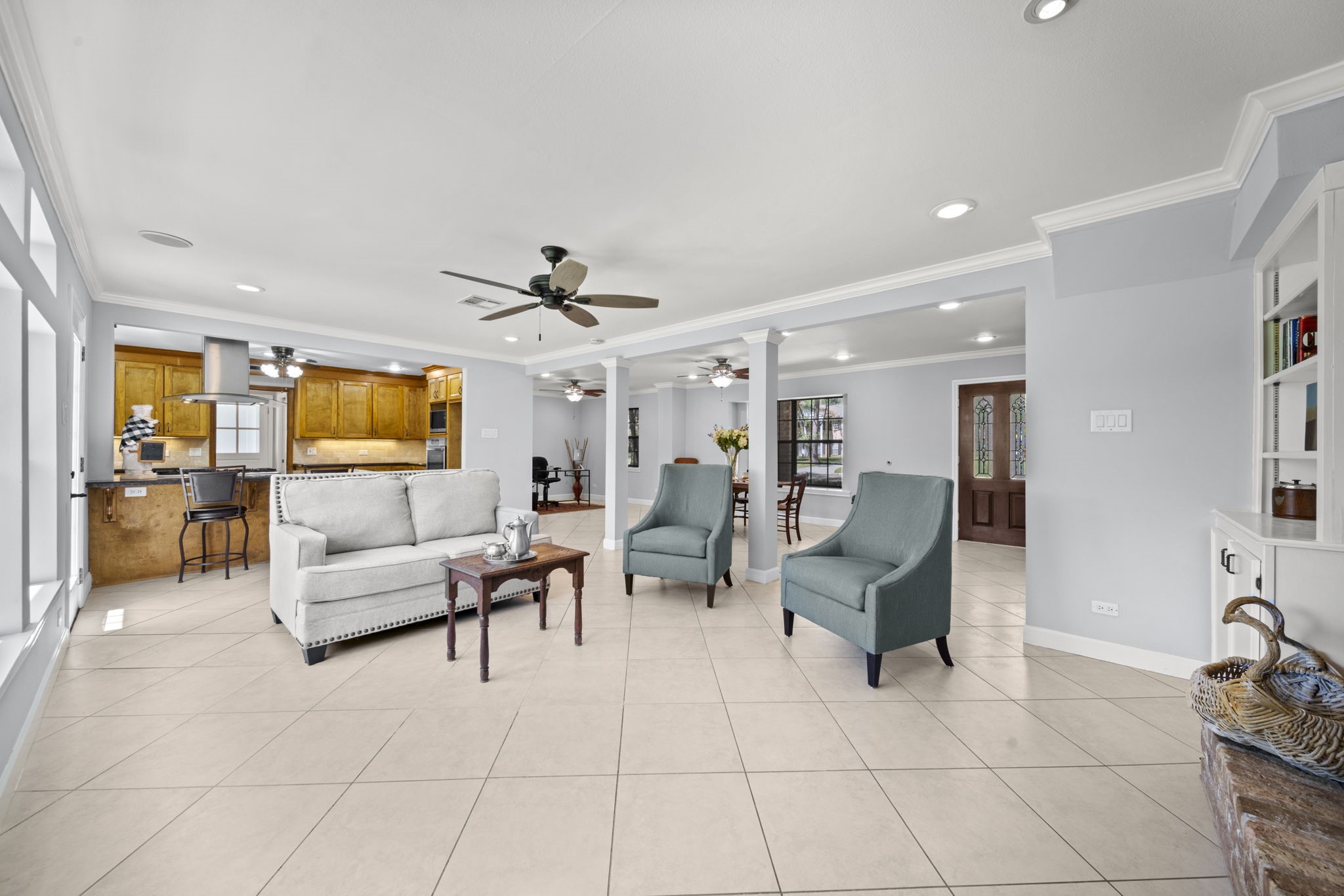 6315 Allentown Drive Spring, TX 77389 - Photo 16 of 46 a living room with furniture and a flat screen tv