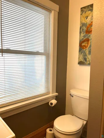 $230,000 | 838 Charles Avenue, Duluth, MN 55807