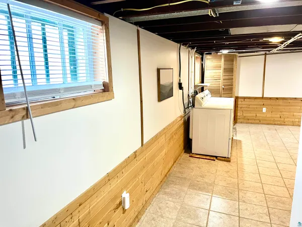 $230,000 | 838 Charles Avenue, Duluth, MN 55807