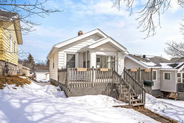 $230,000 | 838 Charles Avenue, Duluth, MN 55807