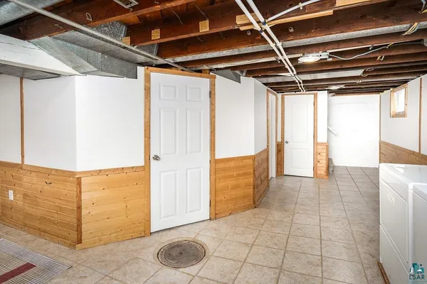 $230,000 | 838 Charles Avenue, Duluth, MN 55807