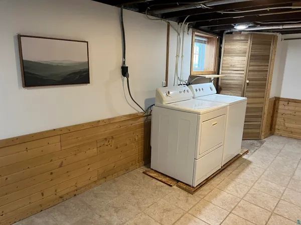 $230,000 | 838 Charles Avenue, Duluth, MN 55807