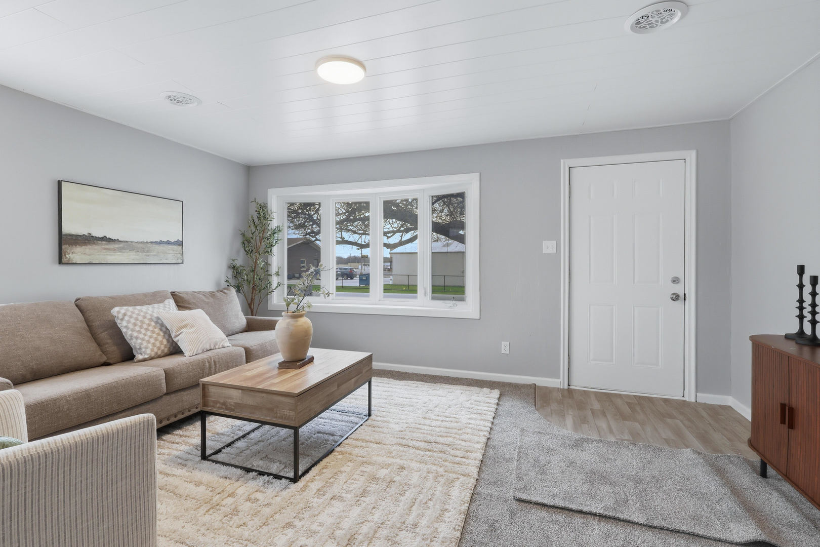 4120 4th Street East Moline, IL 61244 - Photo 4 of 24 a living room with furniture and windows