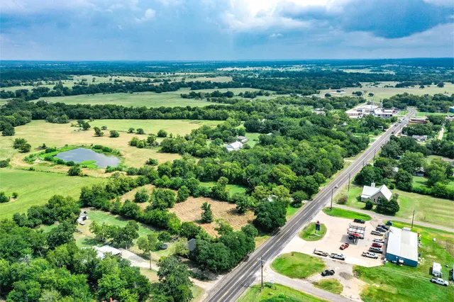 $199,000 | 19267 State Highway 30, Shiro, TX 77873