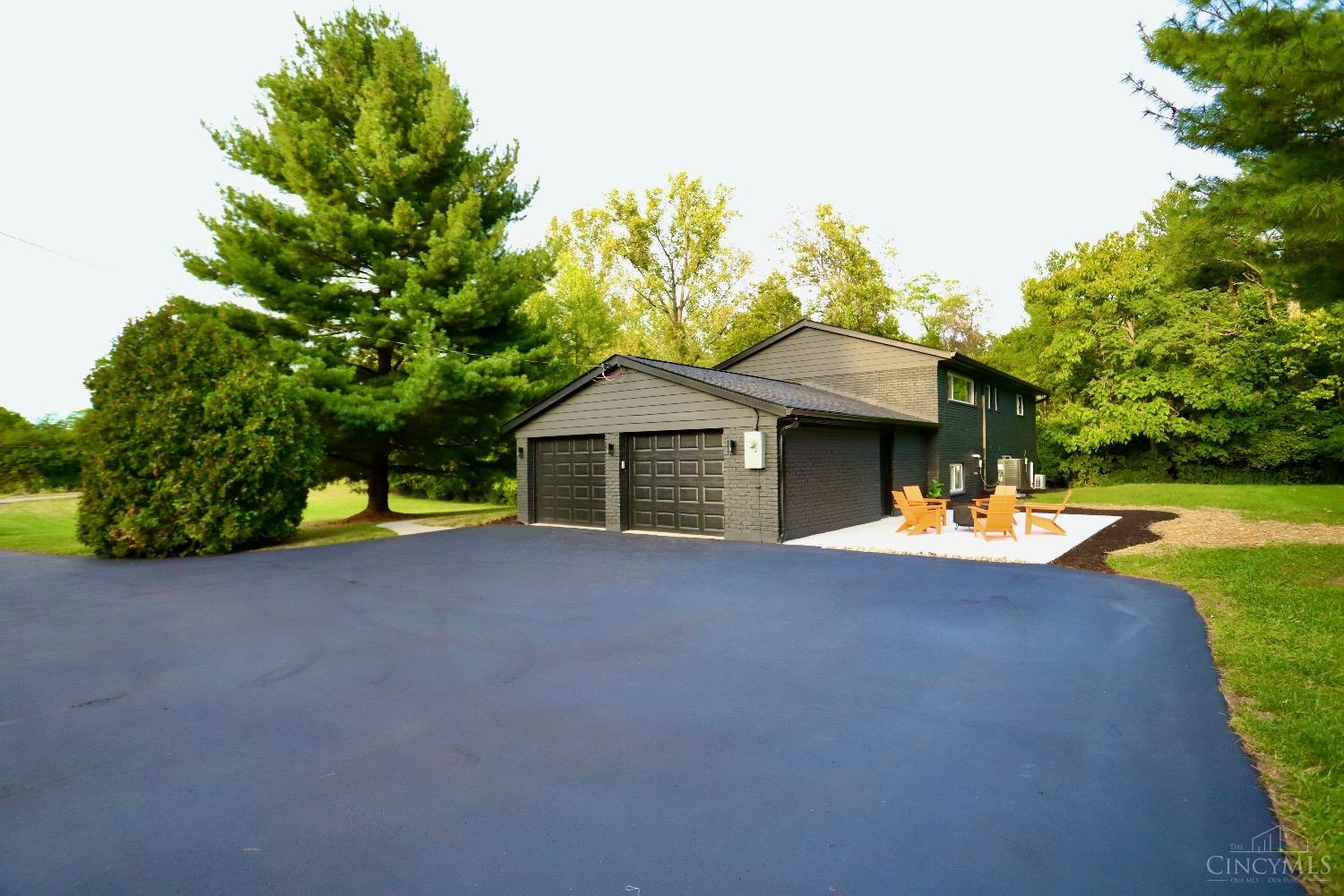 3381 East Galbraith Road Amberley, OH 45236 - Photo 38 of 42