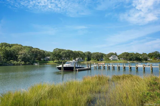 $2,599,000 | 2280 Deep Hole Drive, Mattituck, NY 11952