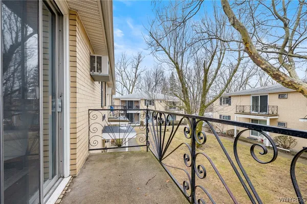 $129,900 | 1172 Indian Church Road, Unit 16, West Seneca, NY 14224