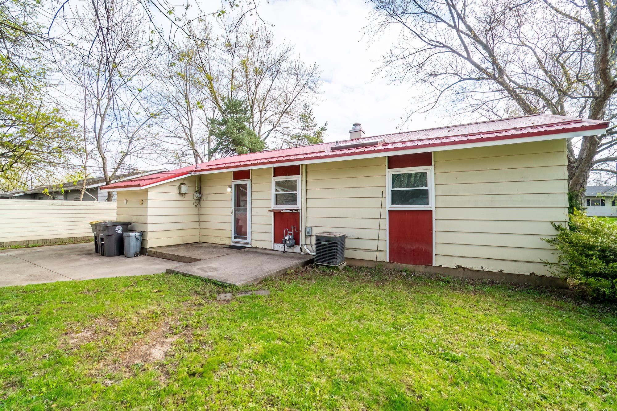 6410 Kent Road Fort Wayne, IN 46816 - Photo 29 of 33
