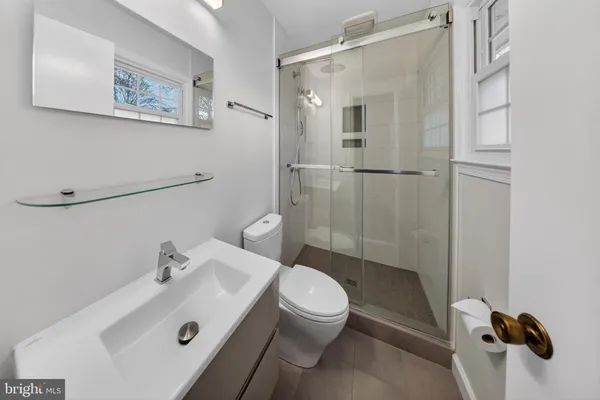 $4,350 | 1726 Glastonberry Road, Potomac, MD 20854