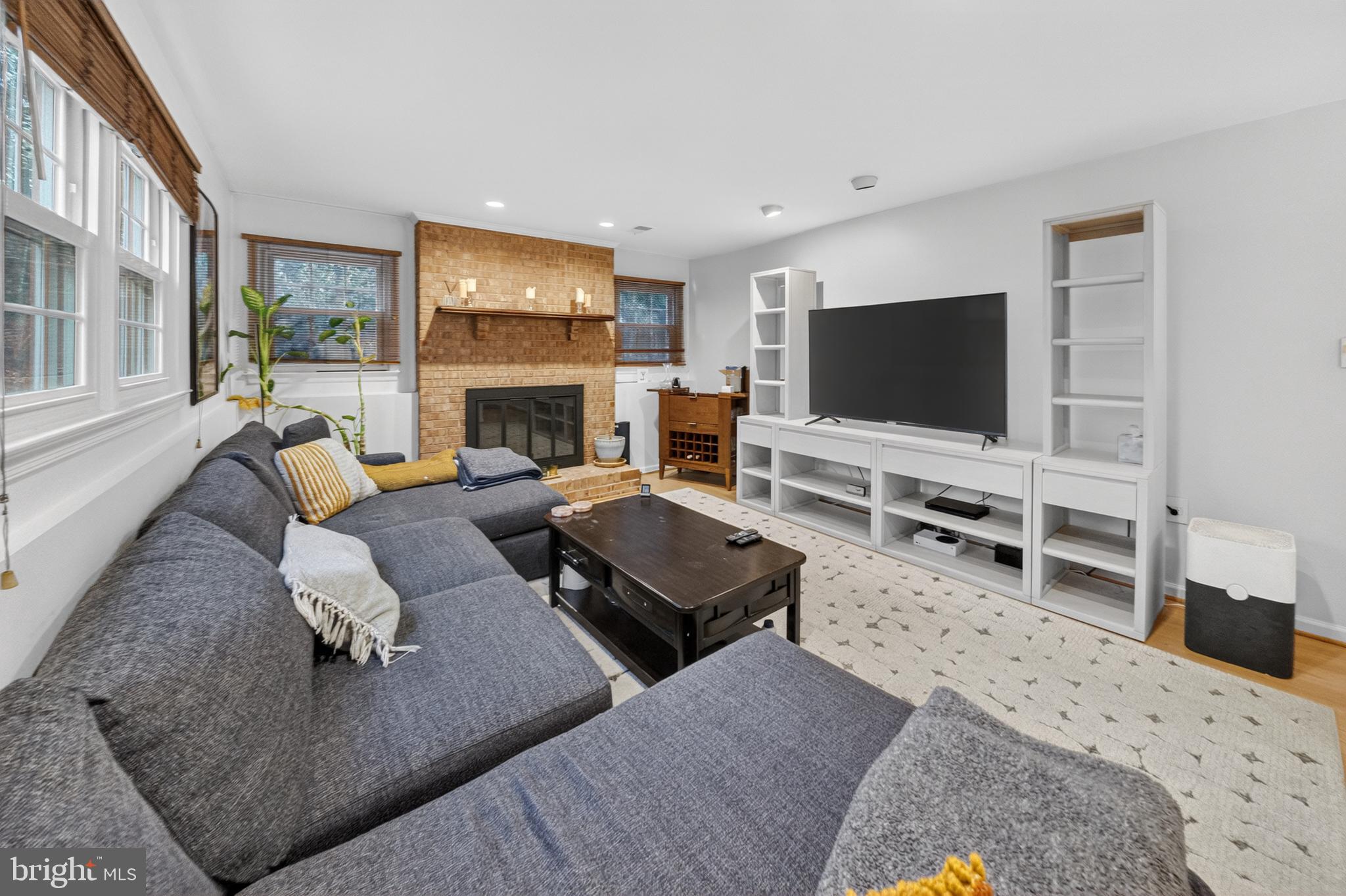 1726 Glastonberry Road Potomac, MD 20854 - Photo 17 of 22