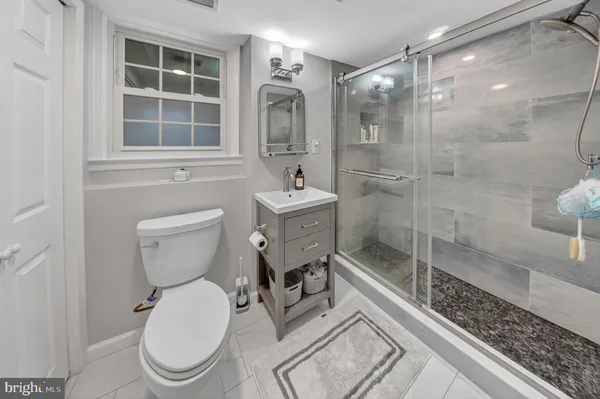 $4,350 | 1726 Glastonberry Road, Potomac, MD 20854