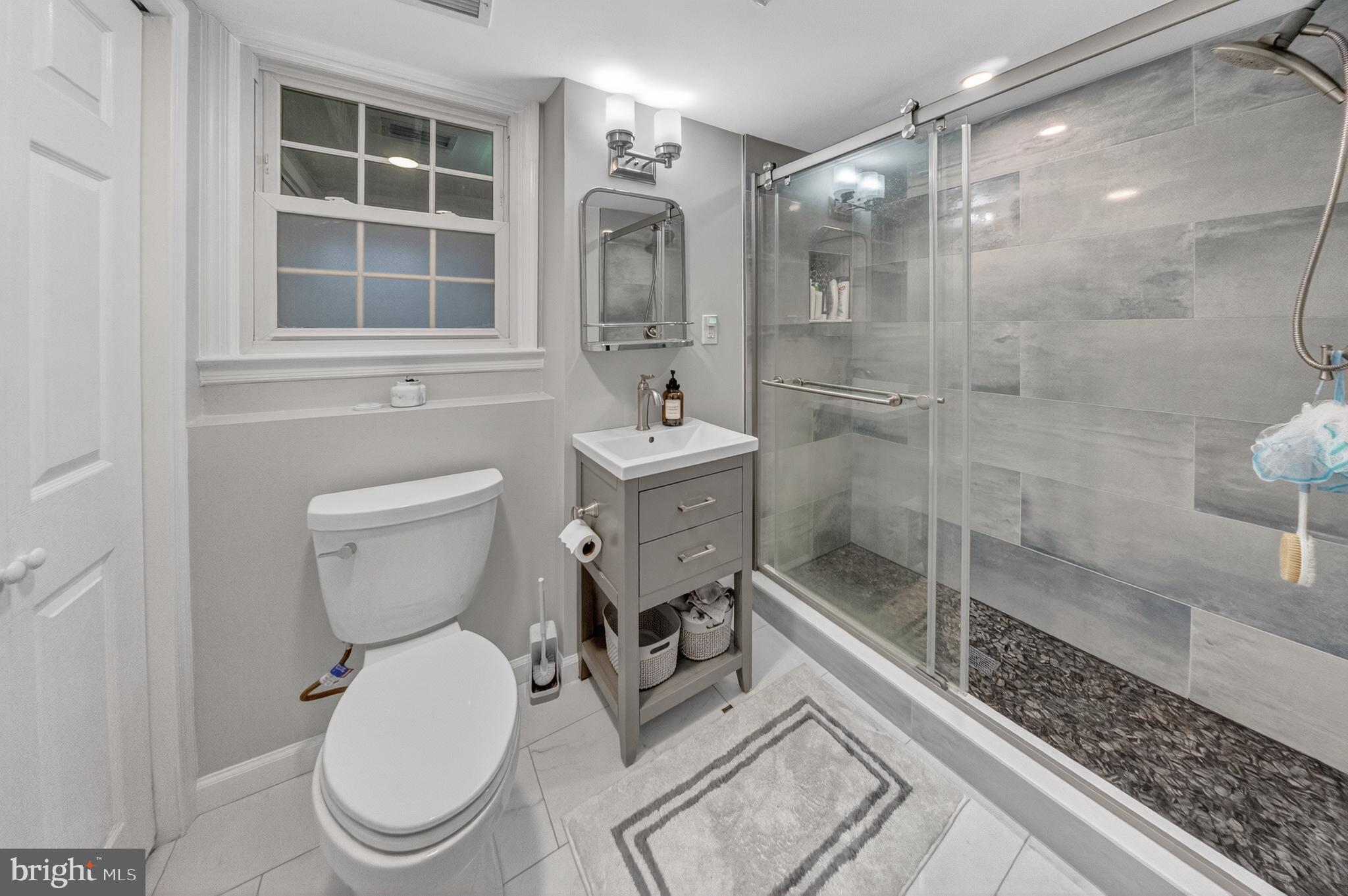 1726 Glastonberry Road Potomac, MD 20854 - Photo 20 of 22