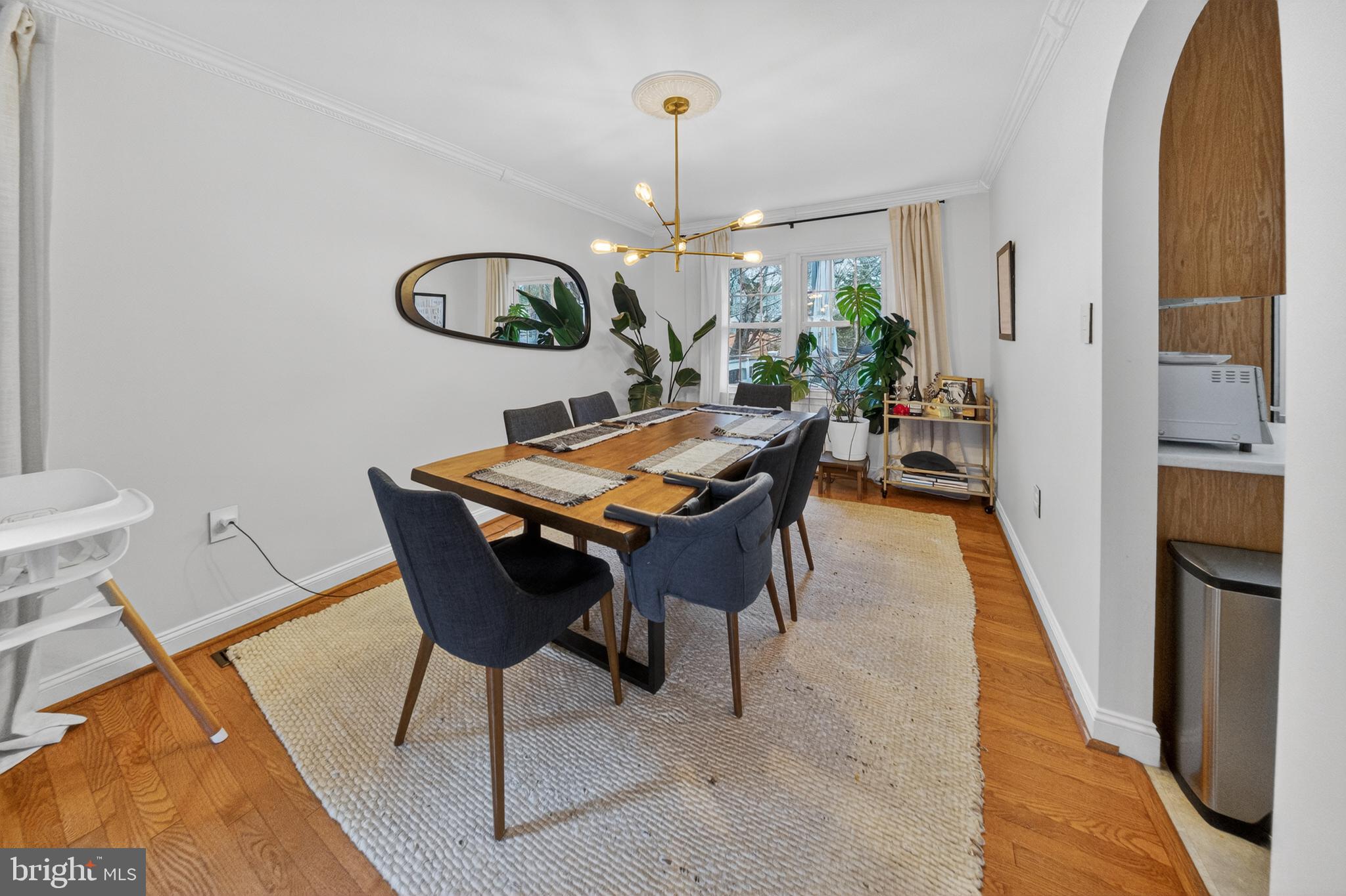 1726 Glastonberry Road Potomac, MD 20854 - Photo 6 of 22