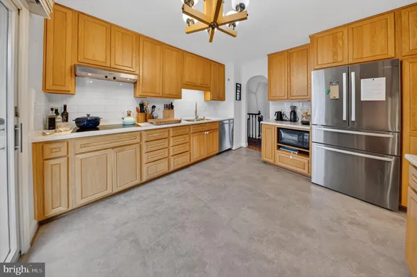 $4,350 | 1726 Glastonberry Road, Potomac, MD 20854